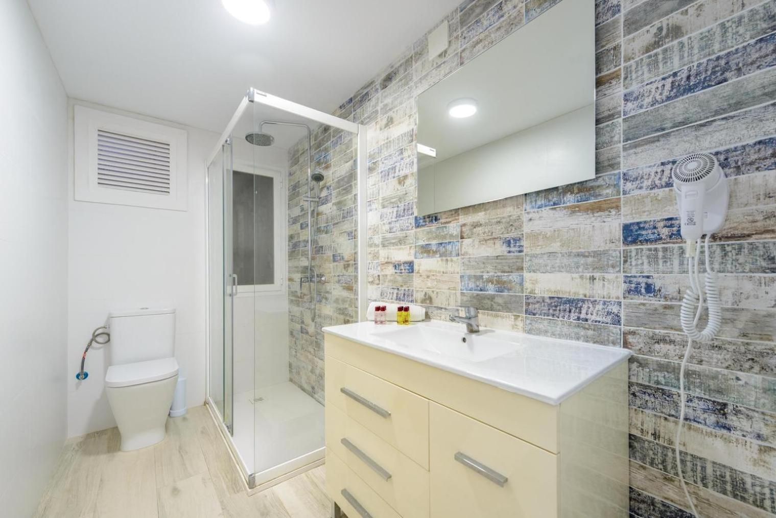 Jacaranda Apartments & Studios Es Cana Rum bild